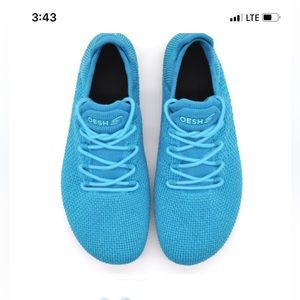 Oesh 9.5 shoes Womens Warrior